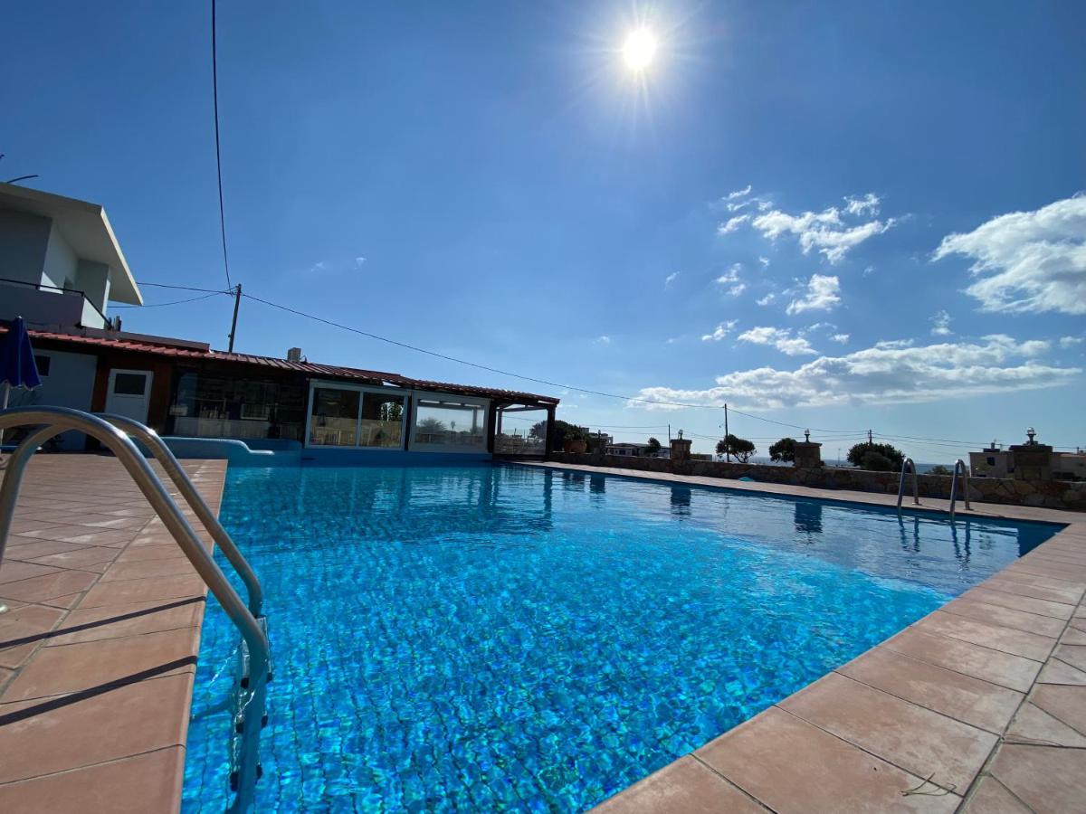 Blue Sky Apartment Frangokastello Екстериор снимка