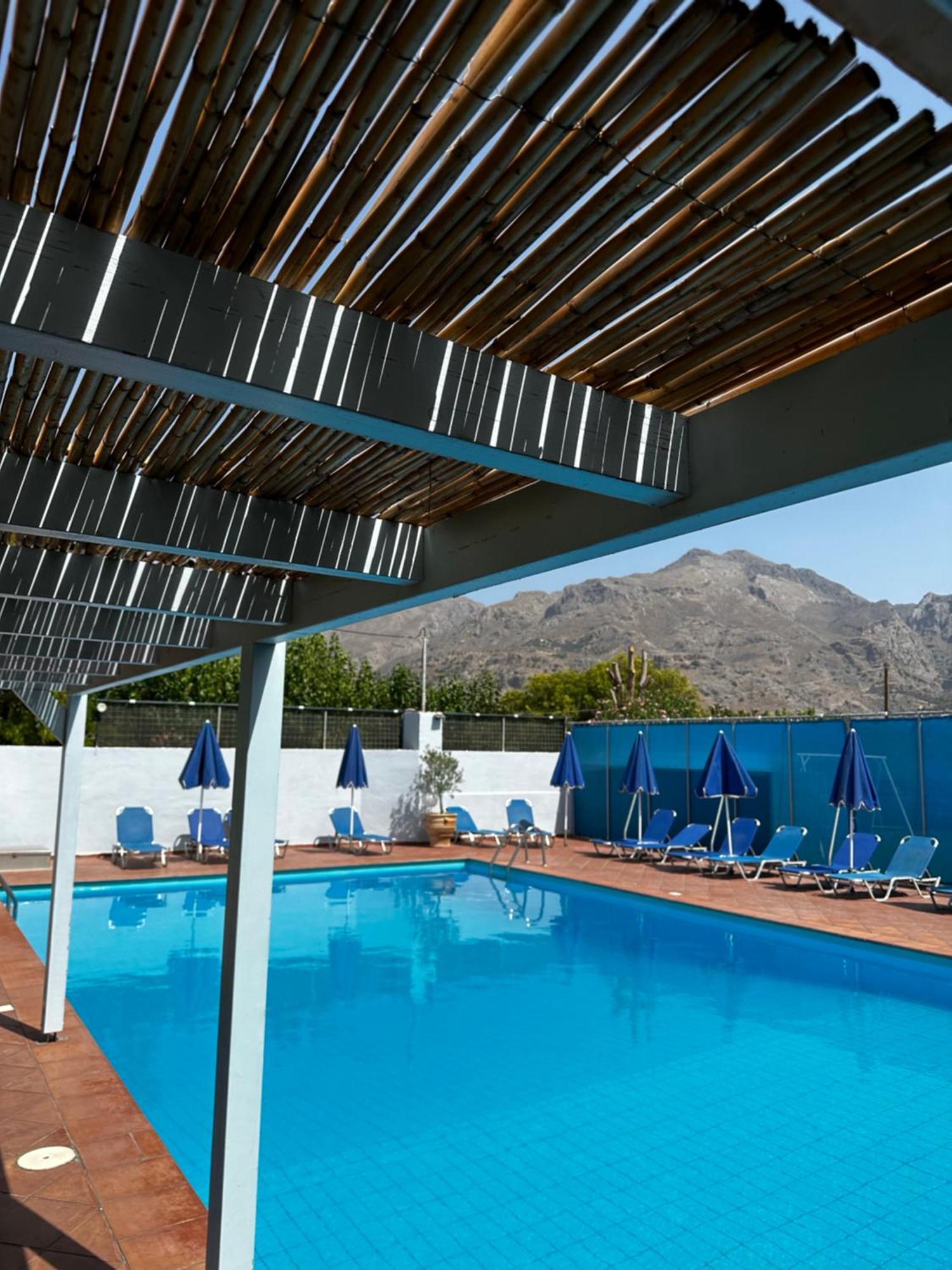 Blue Sky Apartment Frangokastello Екстериор снимка