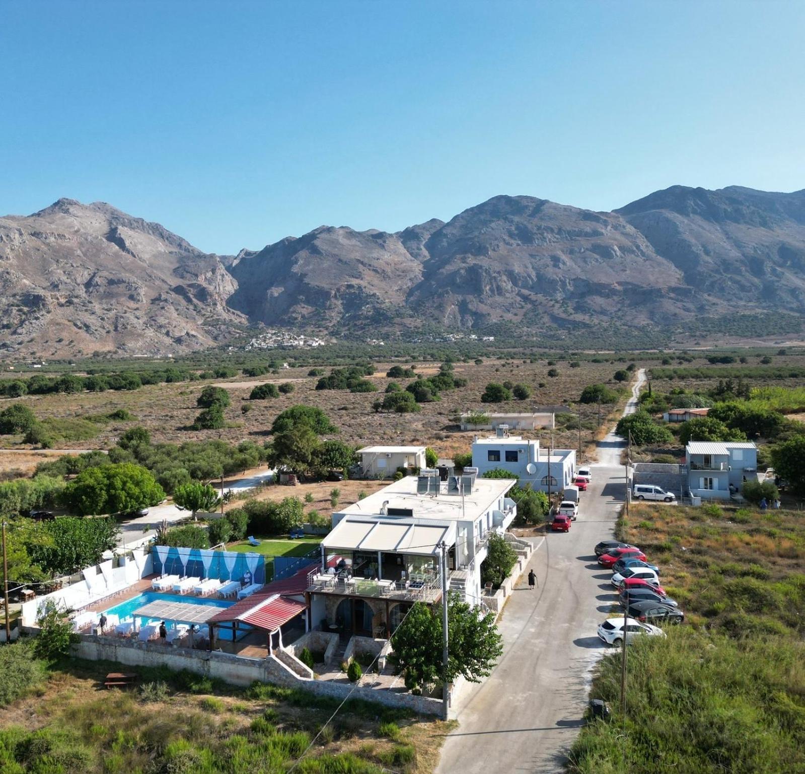 Blue Sky Apartment Frangokastello Екстериор снимка